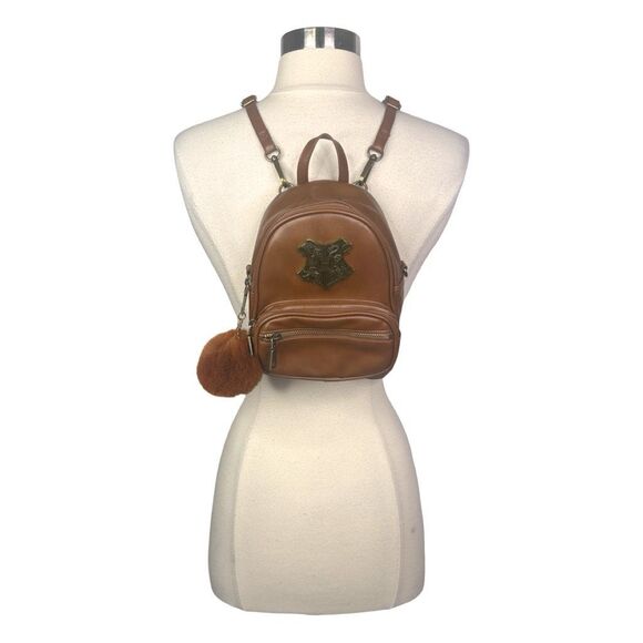 Wizarding World of Harry Potter / Universal Studios Hogwarts Mini Backpack - Picture 2 of 8